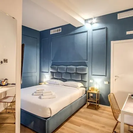 Magenta Collection Capranica