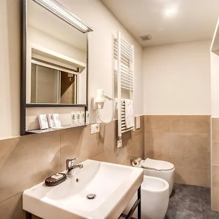 Magenta Collection Capranica * Rom